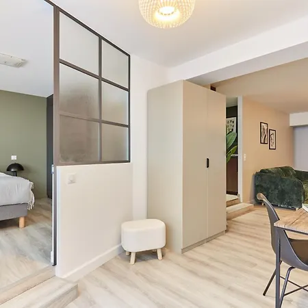 Renove & Clim 2ch 2sdb Tour Eiffel A Pied Apartman *