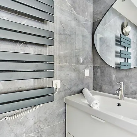 Apartman Renove & Clim 2ch 2sdb Tour Eiffel A Pied *